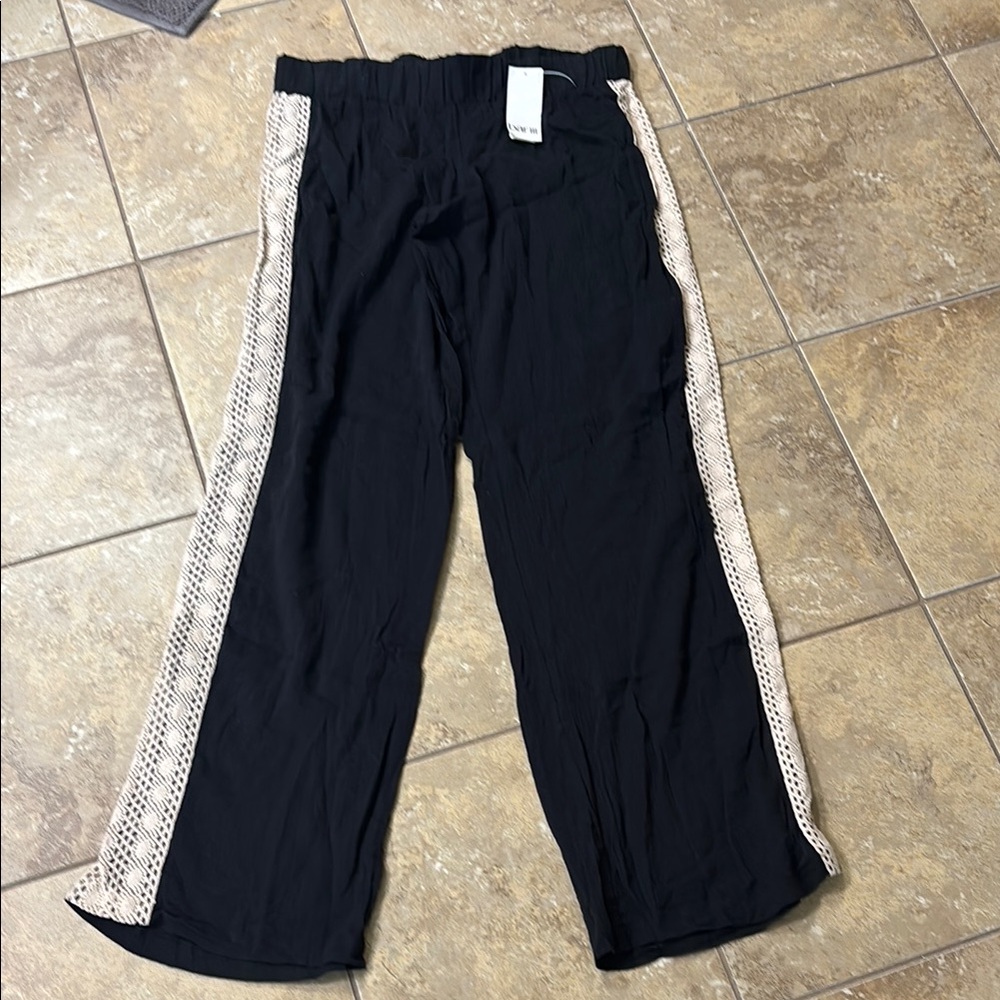 NWT womens small Moon Struck black gauze beach pants cream crochet trim bar III